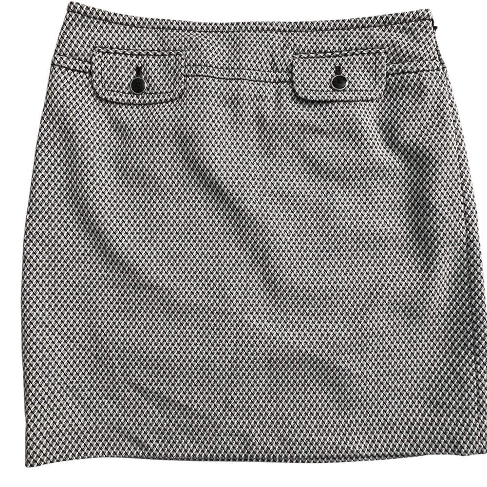 Ann Taylor LOFT Classic Black and White Women's Skirt, NWOT, Size 2